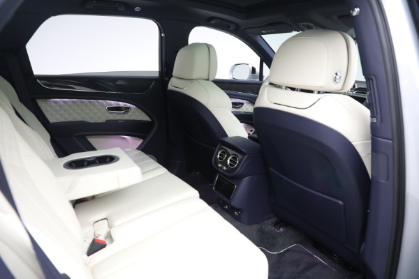 Used 2021 Bentley Bentayga V8 for sale Sold at Maserati of Greenwich in Greenwich CT 06830 24