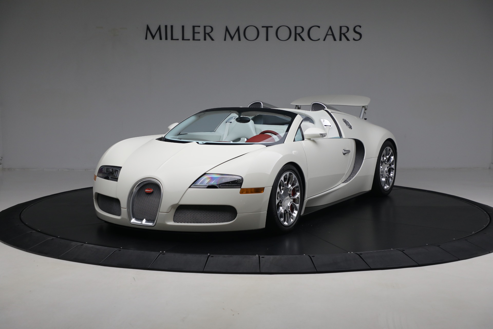 Used 2010 Bugatti Veyron 16.4 Grand Sport for sale Sold at Maserati of Greenwich in Greenwich CT 06830 1