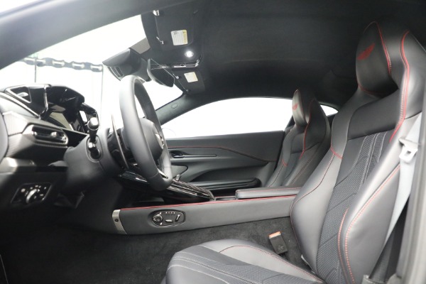 New 2025 Aston Martin Vantage for sale $235,300 at Maserati of Greenwich in Greenwich CT 06830 14