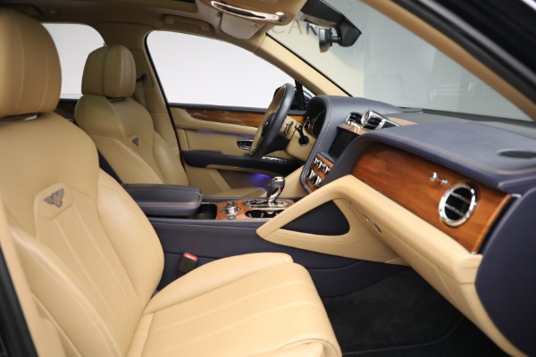 Used 2021 Bentley Bentayga V8 for sale Sold at Maserati of Greenwich in Greenwich CT 06830 18