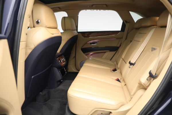 Used 2021 Bentley Bentayga V8 for sale Sold at Maserati of Greenwich in Greenwich CT 06830 22