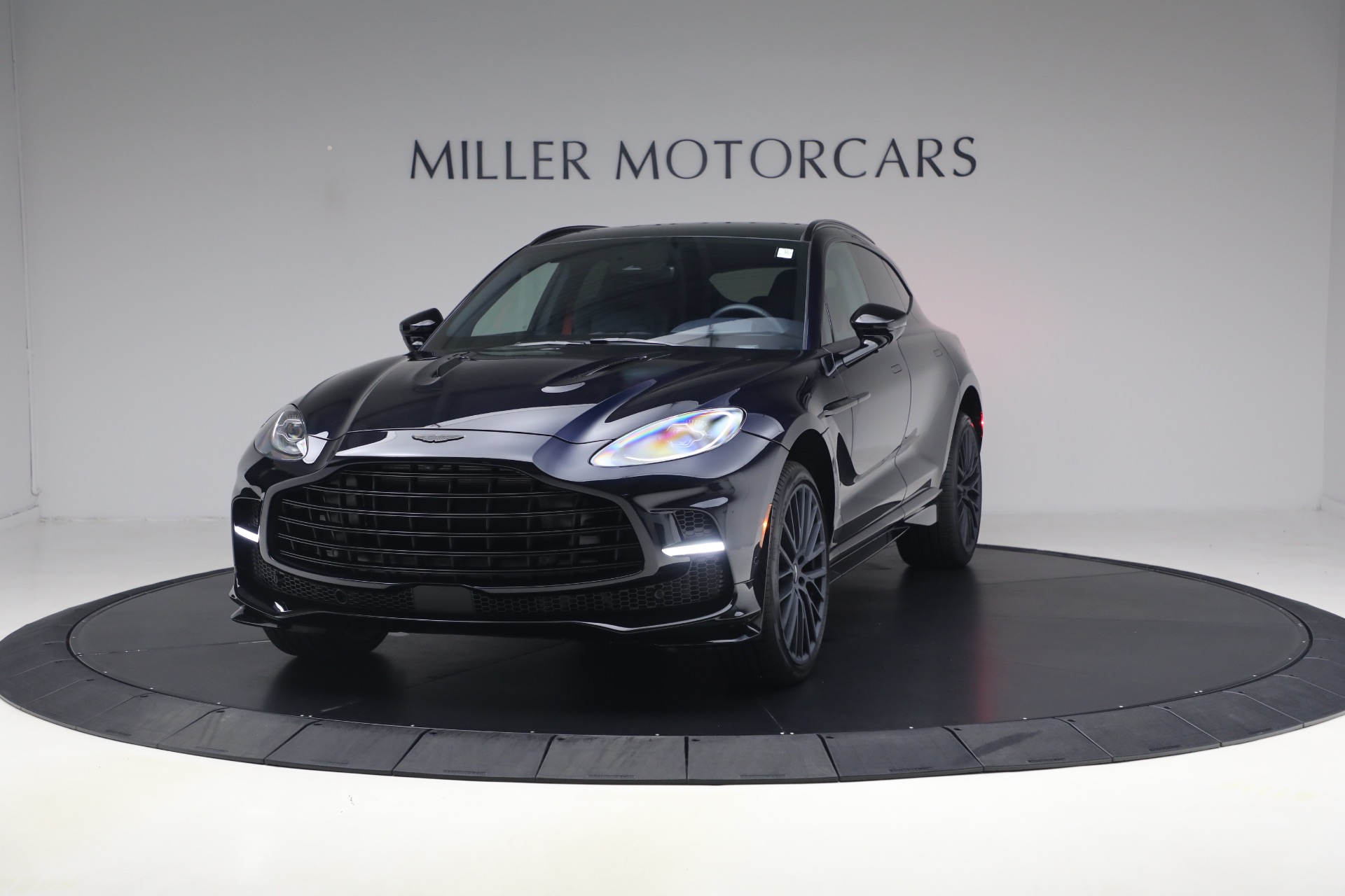 Used 2025 Aston Martin DBX 707 for sale $209,900 at Maserati of Greenwich in Greenwich CT 06830 1