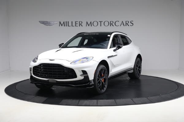 2025 Aston Martin DBX