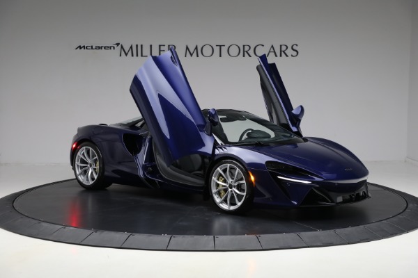 New 2025 McLaren Artura Spider TechLux for sale $327,158 at Maserati of Greenwich in Greenwich CT 06830 20