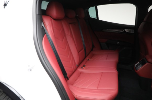 New 2025 Maserati Grecale Modena for sale Sold at Maserati of Greenwich in Greenwich CT 06830 13
