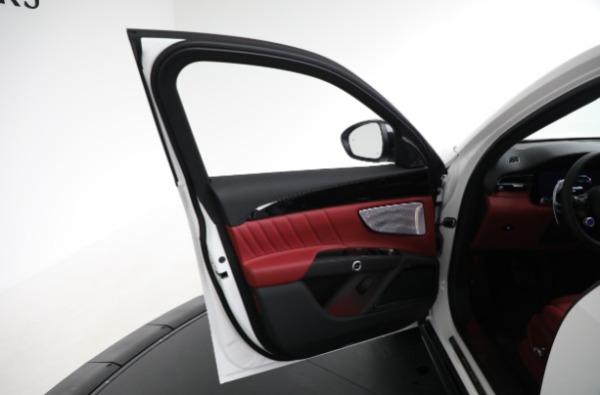 New 2025 Maserati Grecale Modena for sale Sold at Maserati of Greenwich in Greenwich CT 06830 15