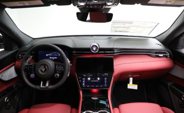 New 2025 Maserati Grecale Modena for sale Sold at Maserati of Greenwich in Greenwich CT 06830 16