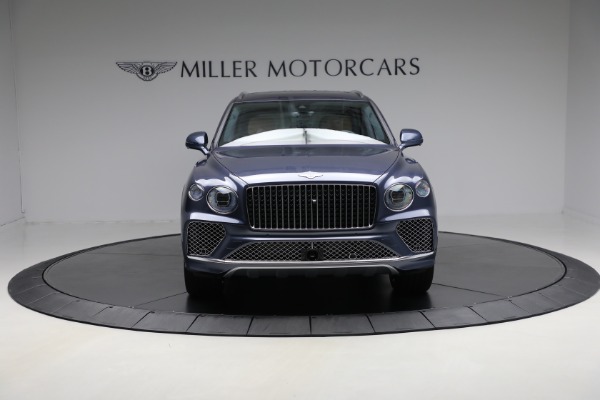 Used 2025 Bentley Bentayga EWB Azure V8 for sale $239,900 at Maserati of Greenwich in Greenwich CT 06830 12