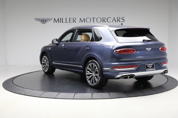 Used 2025 Bentley Bentayga EWB Azure V8 for sale $239,900 at Maserati of Greenwich in Greenwich CT 06830 5