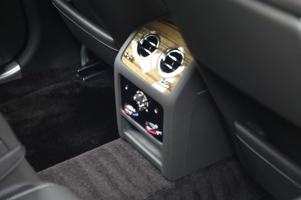 Used 2024 Rolls-Royce Ghost for sale $299,900 at Maserati of Greenwich in Greenwich CT 06830 19