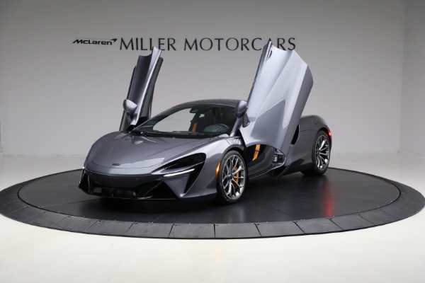 Used 2025 McLaren Artura Vision for sale $292,398 at Maserati of Greenwich in Greenwich CT 06830 14