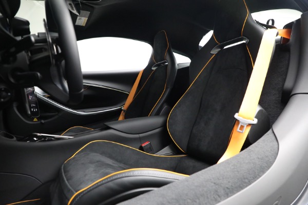 Used 2025 McLaren Artura Vision for sale $292,398 at Maserati of Greenwich in Greenwich CT 06830 22