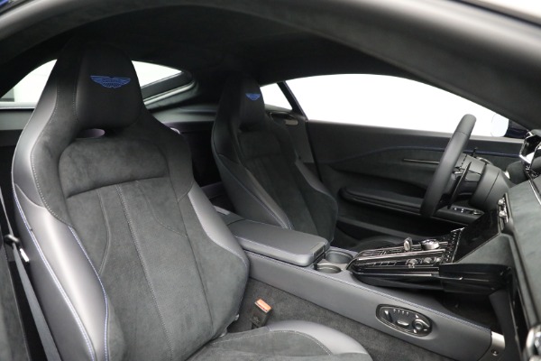 Used 2025 Aston Martin Vantage for sale $196,900 at Maserati of Greenwich in Greenwich CT 06830 19