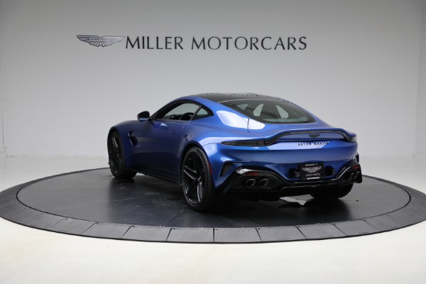 Used 2025 Aston Martin Vantage for sale $196,900 at Maserati of Greenwich in Greenwich CT 06830 5