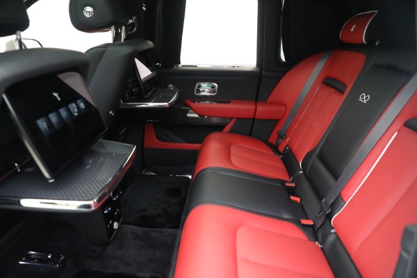 Used 2025 Rolls-Royce Black Badge Cullinan for sale $479,900 at Maserati of Greenwich in Greenwich CT 06830 24