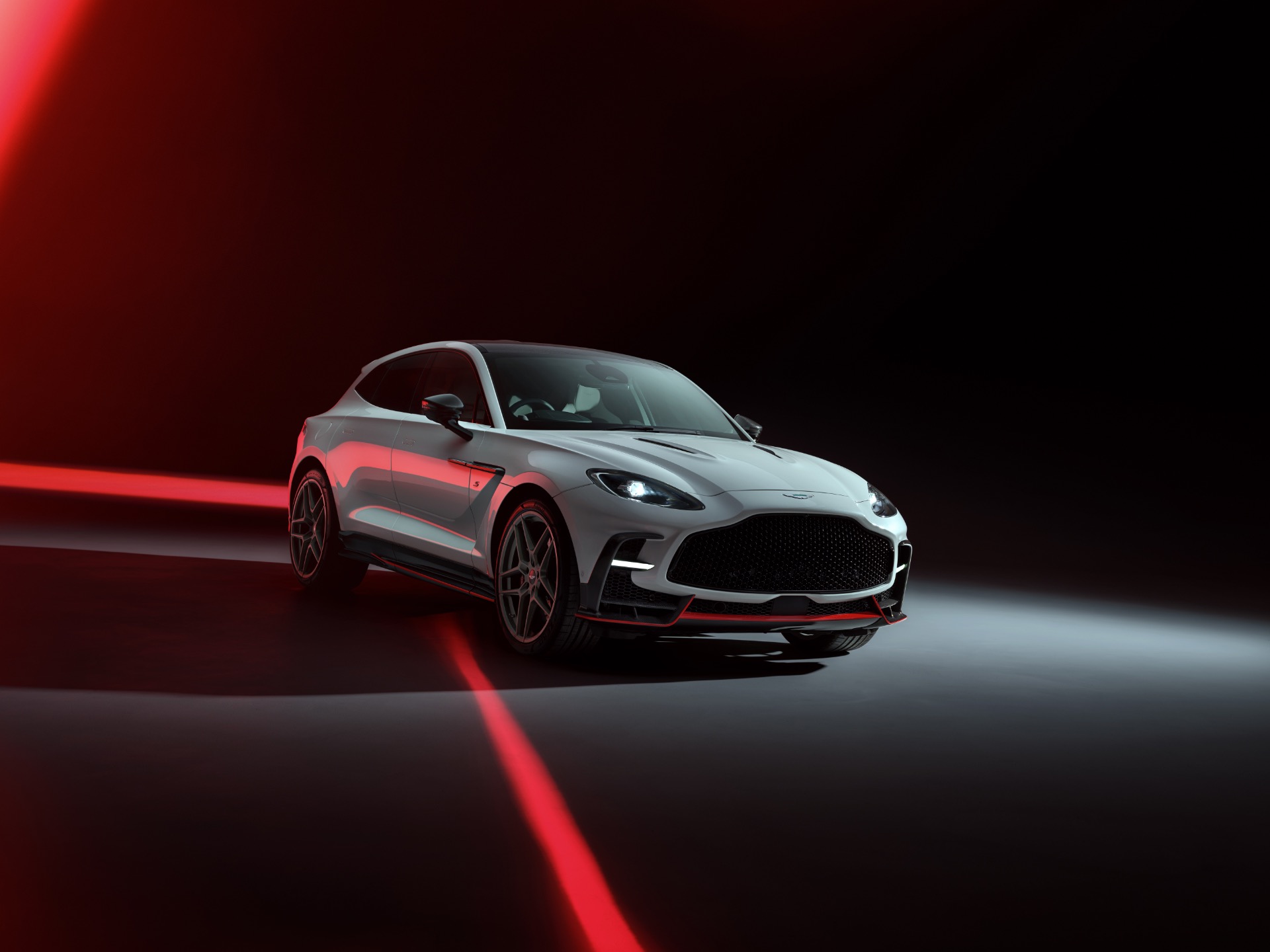 New-2026-Aston-Martin-DBX-S.jpg