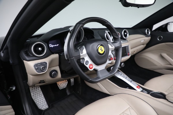 Used 2016 Ferrari California T for sale $122,900 at Maserati of Greenwich in Greenwich CT 06830 14