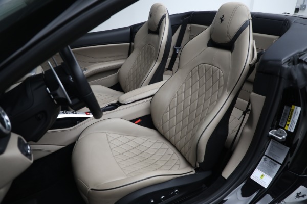 Used 2016 Ferrari California T for sale $122,900 at Maserati of Greenwich in Greenwich CT 06830 16