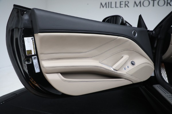 Used 2016 Ferrari California T for sale $122,900 at Maserati of Greenwich in Greenwich CT 06830 18