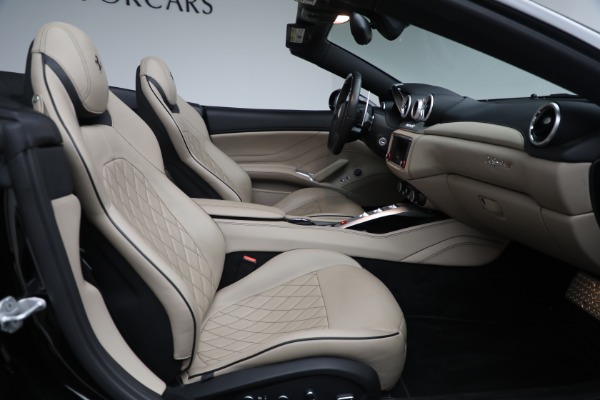 Used 2016 Ferrari California T for sale $122,900 at Maserati of Greenwich in Greenwich CT 06830 20