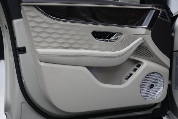 New 2025 Bentley Flying Spur Speed for sale $299,995 at Maserati of Greenwich in Greenwich CT 06830 17