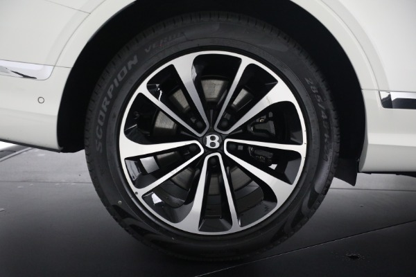 New 2025 Bentley Bentayga V8 for sale $228,660 at Maserati of Greenwich in Greenwich CT 06830 12