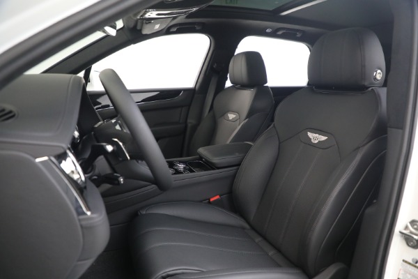 New 2025 Bentley Bentayga V8 for sale $228,660 at Maserati of Greenwich in Greenwich CT 06830 17