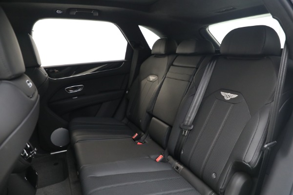 New 2025 Bentley Bentayga V8 for sale $228,660 at Maserati of Greenwich in Greenwich CT 06830 21