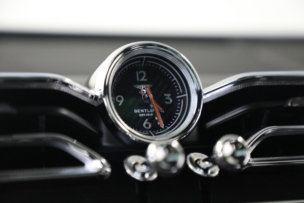 New 2025 Bentley Bentayga V8 for sale $228,660 at Maserati of Greenwich in Greenwich CT 06830 22