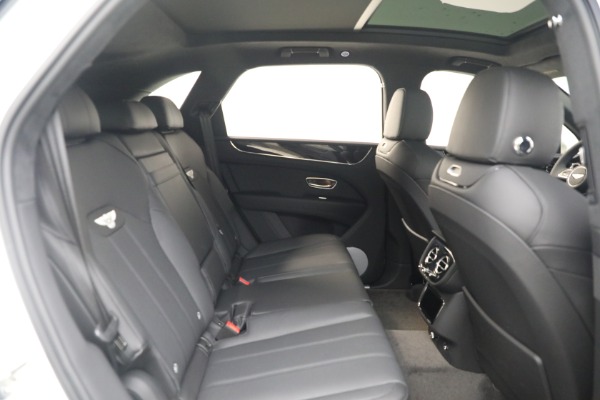New 2025 Bentley Bentayga V8 for sale $228,660 at Maserati of Greenwich in Greenwich CT 06830 26