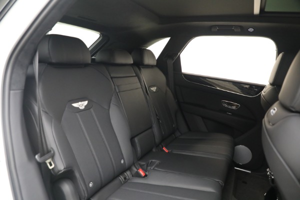 New 2025 Bentley Bentayga V8 for sale $228,660 at Maserati of Greenwich in Greenwich CT 06830 27