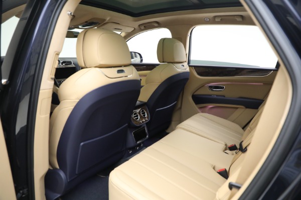 New 2025 Bentley Bentayga V8 for sale Sold at Maserati of Greenwich in Greenwich CT 06830 22