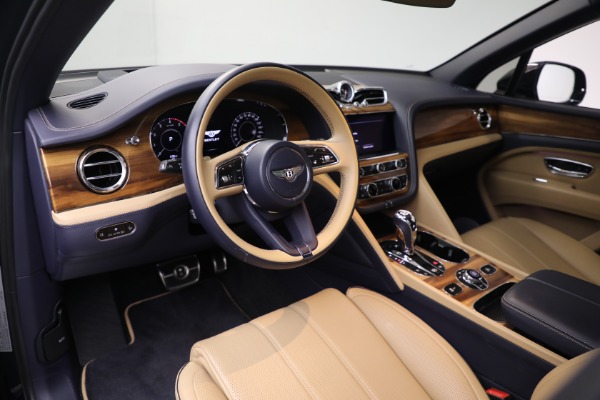 Used 2024 Bentley Bentayga EWB V8 for sale $204,900 at Maserati of Greenwich in Greenwich CT 06830 18