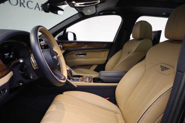 Used 2024 Bentley Bentayga EWB V8 for sale $204,900 at Maserati of Greenwich in Greenwich CT 06830 19