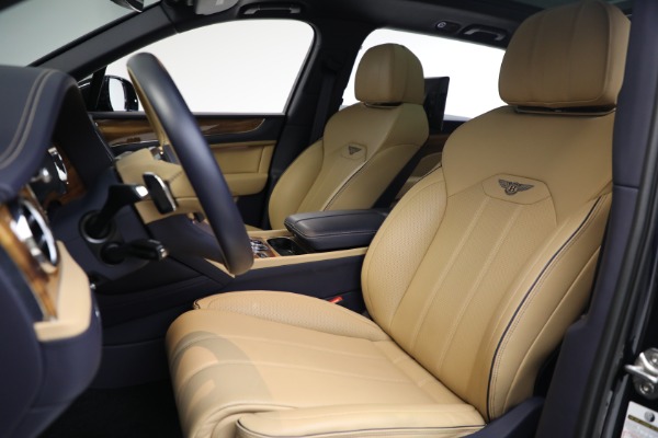 Used 2024 Bentley Bentayga EWB V8 for sale $204,900 at Maserati of Greenwich in Greenwich CT 06830 20