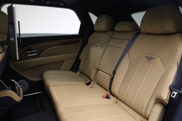 Used 2024 Bentley Bentayga EWB V8 for sale $204,900 at Maserati of Greenwich in Greenwich CT 06830 23
