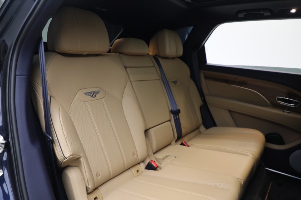 Used 2024 Bentley Bentayga EWB V8 for sale $204,900 at Maserati of Greenwich in Greenwich CT 06830 26