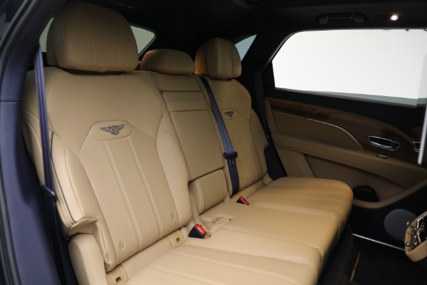 Used 2024 Bentley Bentayga EWB V8 for sale $204,900 at Maserati of Greenwich in Greenwich CT 06830 27