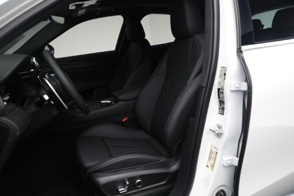 Used 2025 Maserati Grecale for sale $57,550 at Maserati of Greenwich in Greenwich CT 06830 14