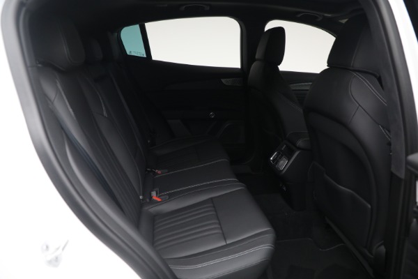 Used 2025 Maserati Grecale for sale $57,550 at Maserati of Greenwich in Greenwich CT 06830 19