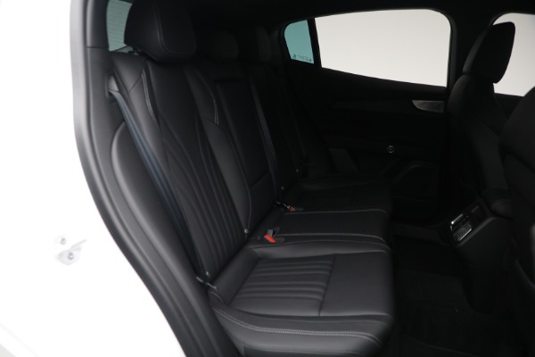 Used 2025 Maserati Grecale for sale $57,550 at Maserati of Greenwich in Greenwich CT 06830 20