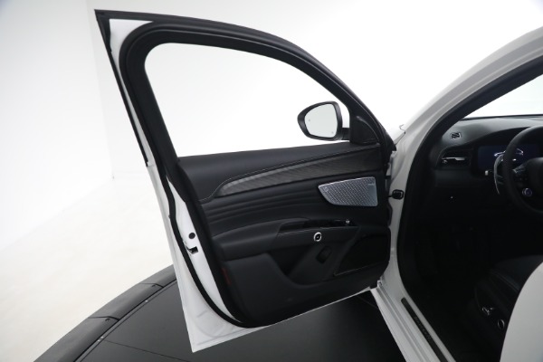 Used 2025 Maserati Grecale for sale $57,550 at Maserati of Greenwich in Greenwich CT 06830 21