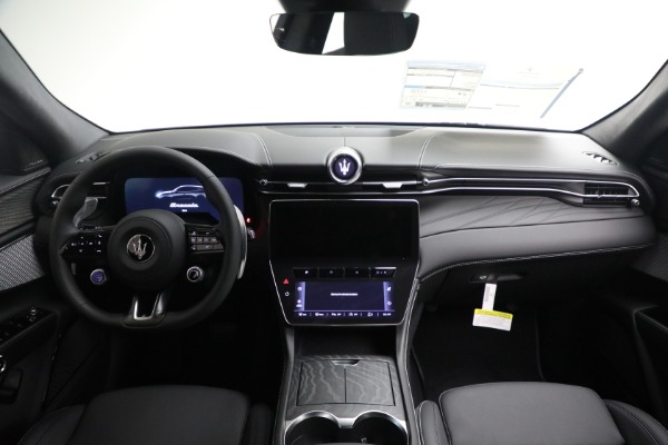 Used 2025 Maserati Grecale for sale $57,550 at Maserati of Greenwich in Greenwich CT 06830 22