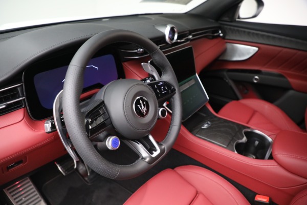 New 2025 Maserati Grecale for sale $81,910 at Maserati of Greenwich in Greenwich CT 06830 13