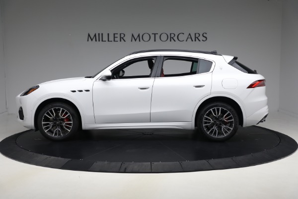 New 2025 Maserati Grecale for sale $81,910 at Maserati of Greenwich in Greenwich CT 06830 2