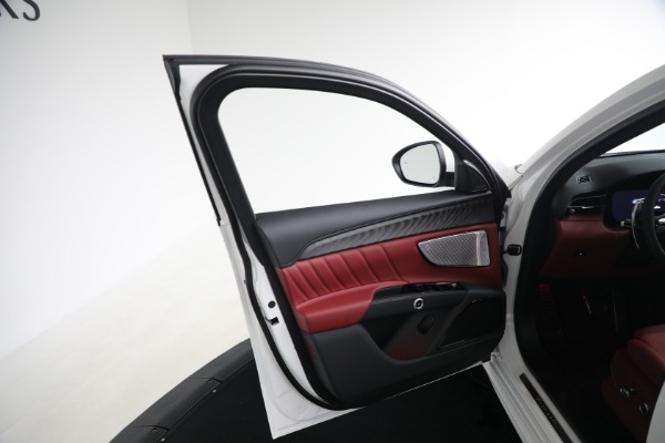 New 2025 Maserati Grecale for sale $81,910 at Maserati of Greenwich in Greenwich CT 06830 23