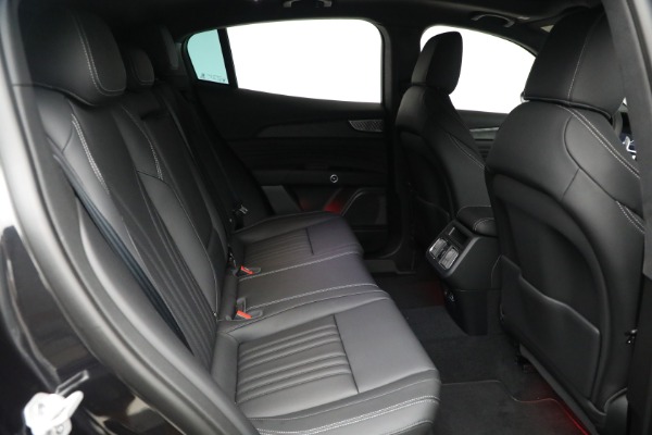 New 2025 Maserati Grecale for sale $71,739 at Maserati of Greenwich in Greenwich CT 06830 18