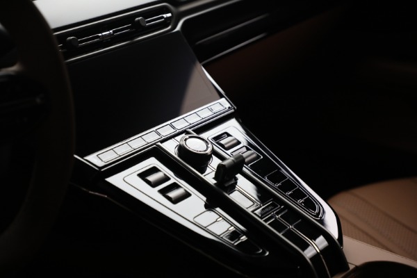 New 2026 Aston Martin Vantage for sale $240,100 at Maserati of Greenwich in Greenwich CT 06830 27