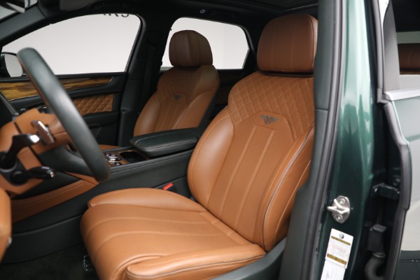 Used 2021 Bentley Bentayga V8 for sale $109,900 at Maserati of Greenwich in Greenwich CT 06830 21