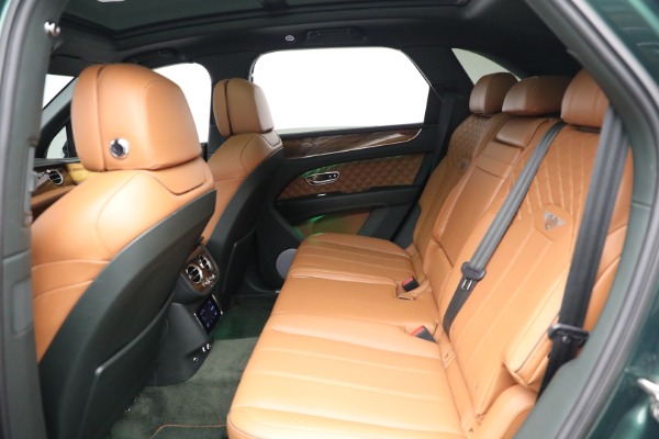 Used 2021 Bentley Bentayga V8 for sale $109,900 at Maserati of Greenwich in Greenwich CT 06830 24